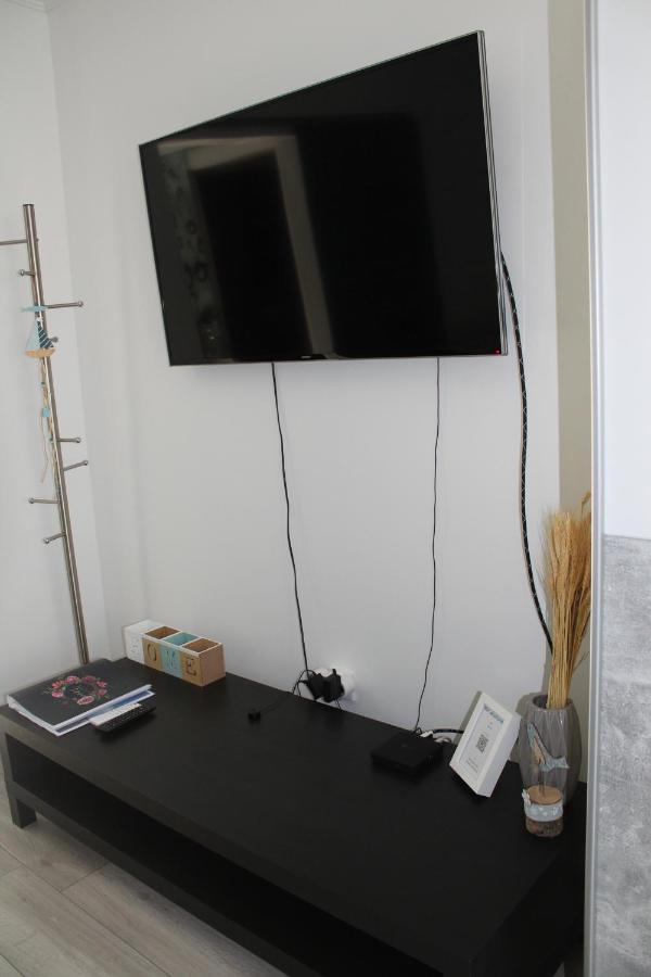 Apartamento Izzy Apartament Miskolc Exterior foto